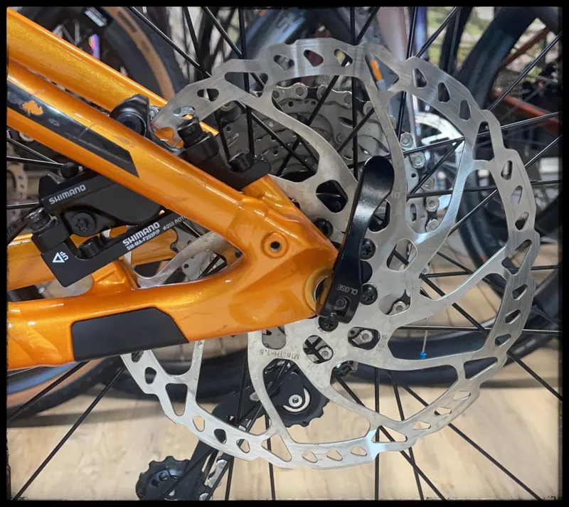 Giant Stance E+ 1 25km/h M Orange-10