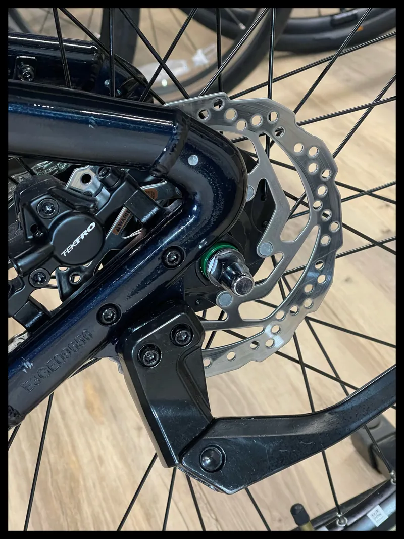 Momentum Vida E+ GTS 25km/h Large Ink Blue-6