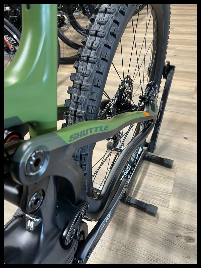 Pivot Cycles Shuttle AM 29 Team XTR / Treeline Green-1