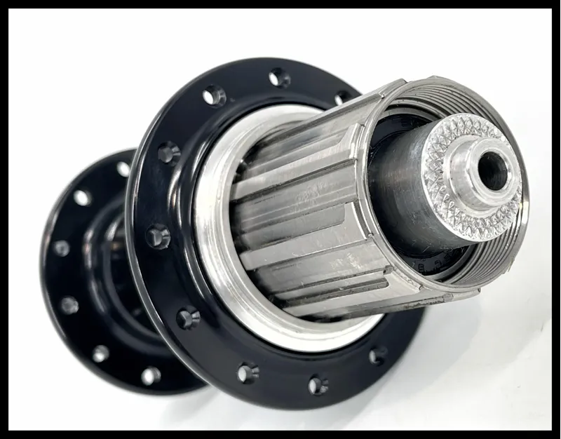 Rear Hub CL Disc Brake QR 24 H Black 135 mm Shimano FH-1