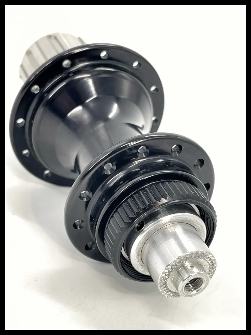 Rear Hub CL Disc Brake QR 24 H Black 135 mm Shimano FH-2