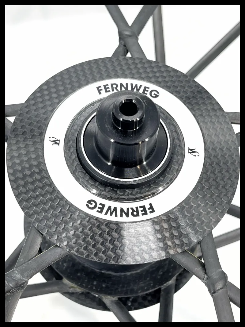 Lightweight Fernweg VR 60 Carbon Clincher Rear Wheel QR Rim-2