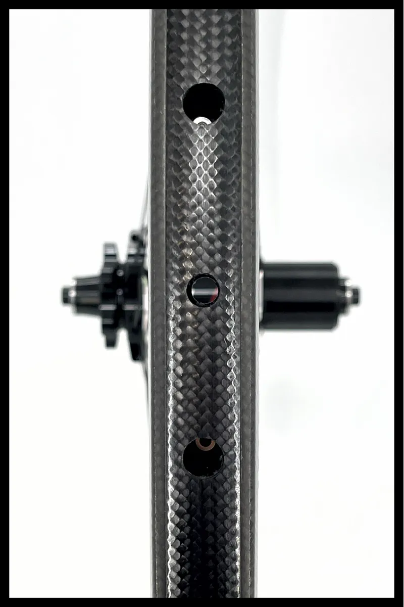 202 Firecrest Carbon Clincher Disc Brake Rear Wheel Shimano FH-3