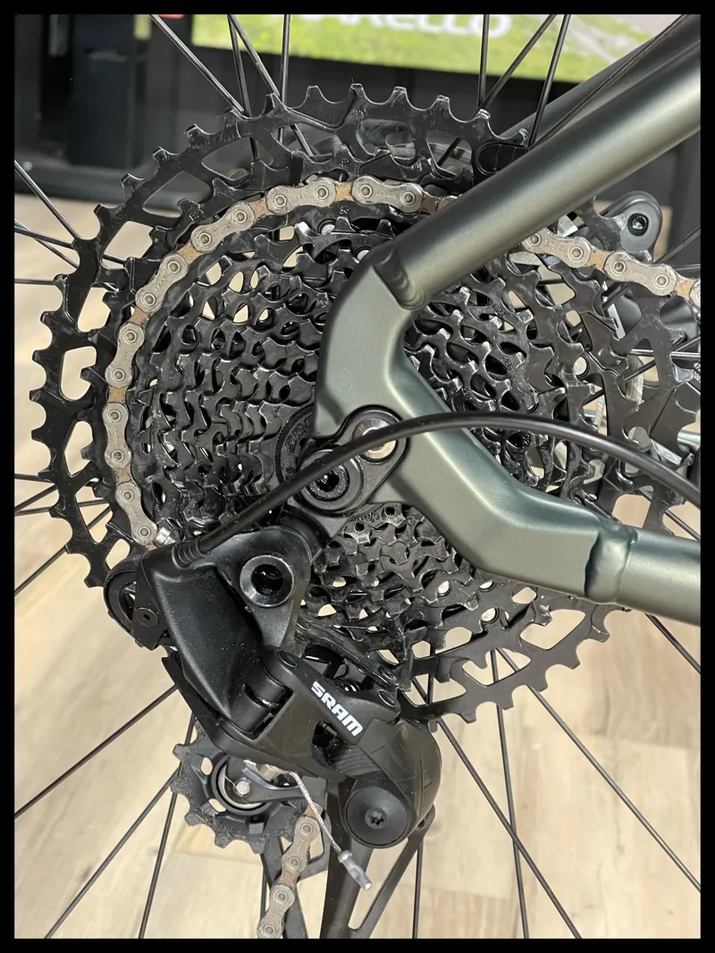 Whyte 901 27.5 Large Green MTB Hardtail-5