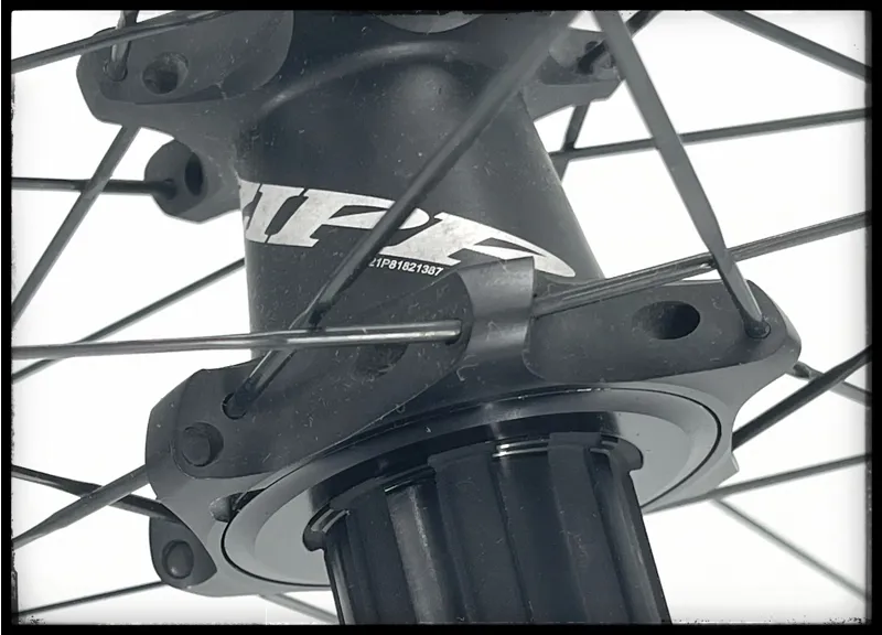 Zipp 303 NSW Carbon Rim Brake Shimano Wheelset-7