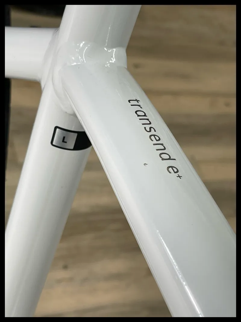 Momentum Transend E+ large lunar-3