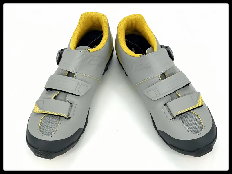 ME3 2 Bolt MTB Shoe EU 43 Yellow