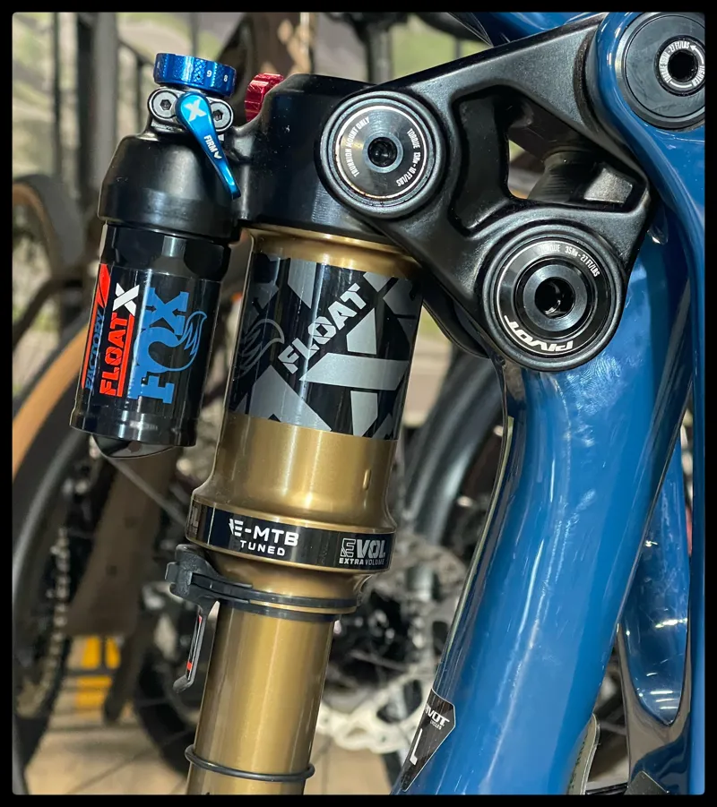 Pivot Cycles Shuttle SL 29 Pro X01 / Blue Denim-6