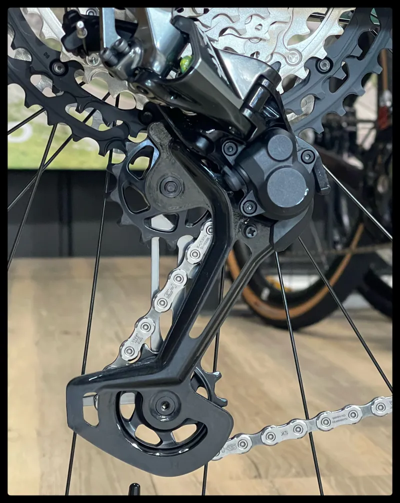 Pivot Cycles Shuttle LT Team XTR / Northern Lights Green Medium-4