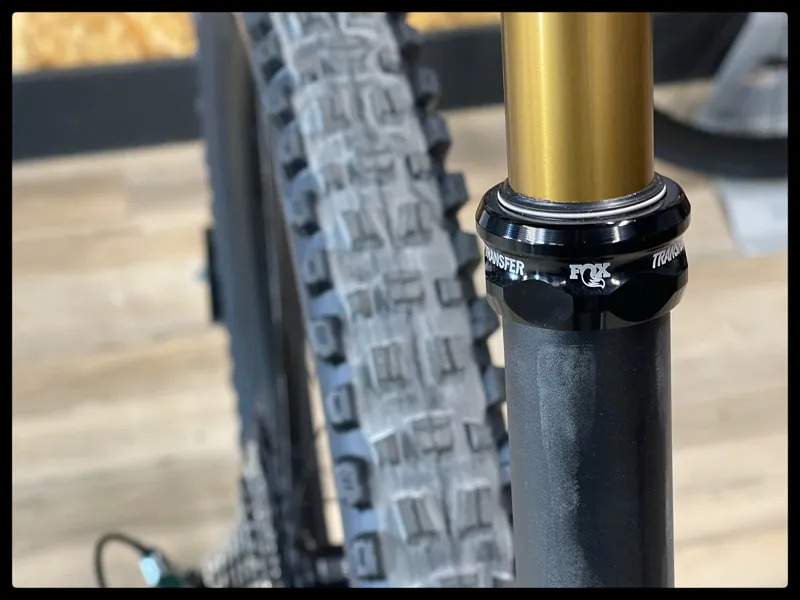 Pivot Cycles Shuttle LT Team XTR / Northern Lights Green Medium-6