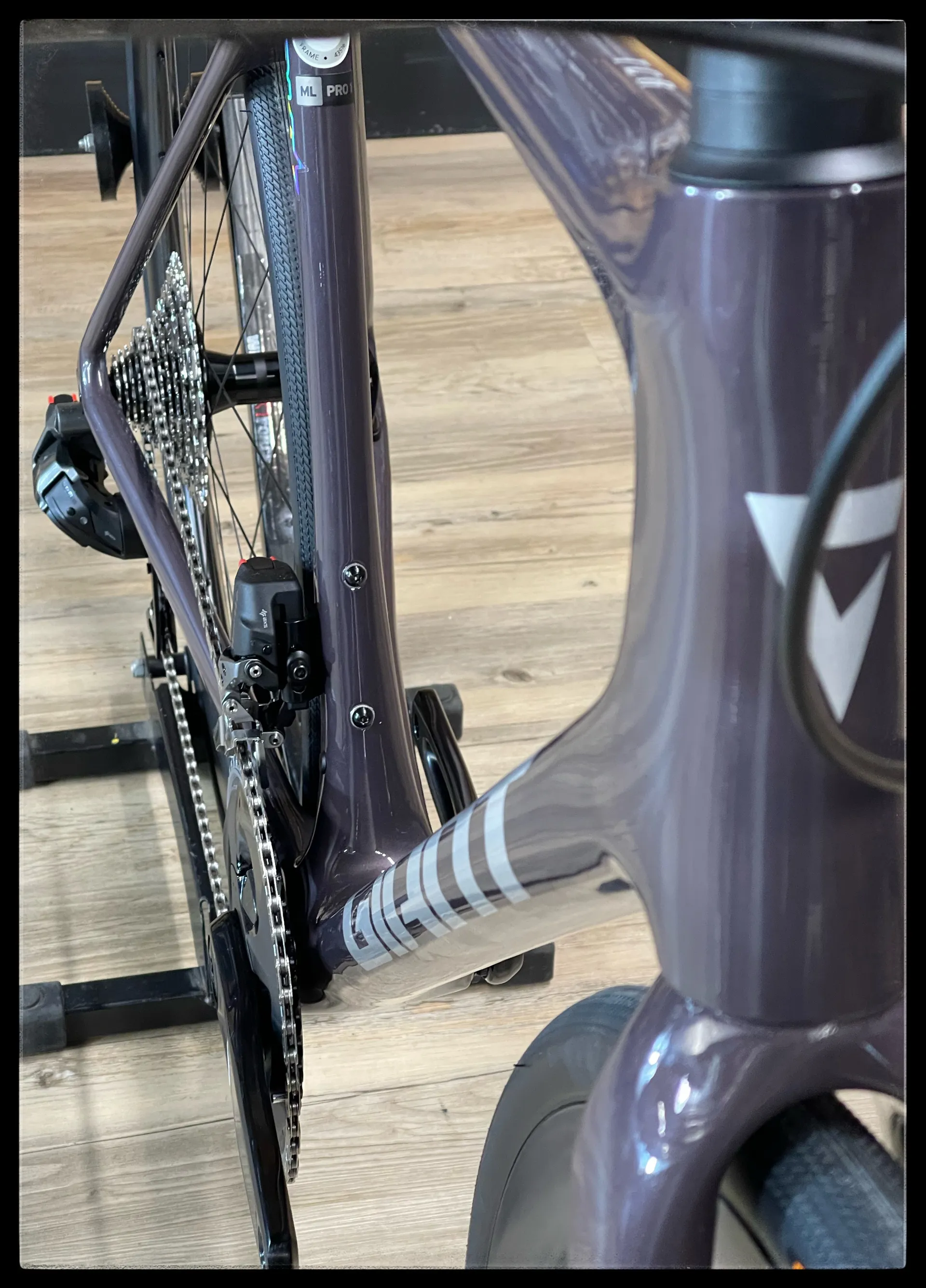 Giant TCR ADVANCED PRO DISC AR Gloss Charcoal Plum 2023