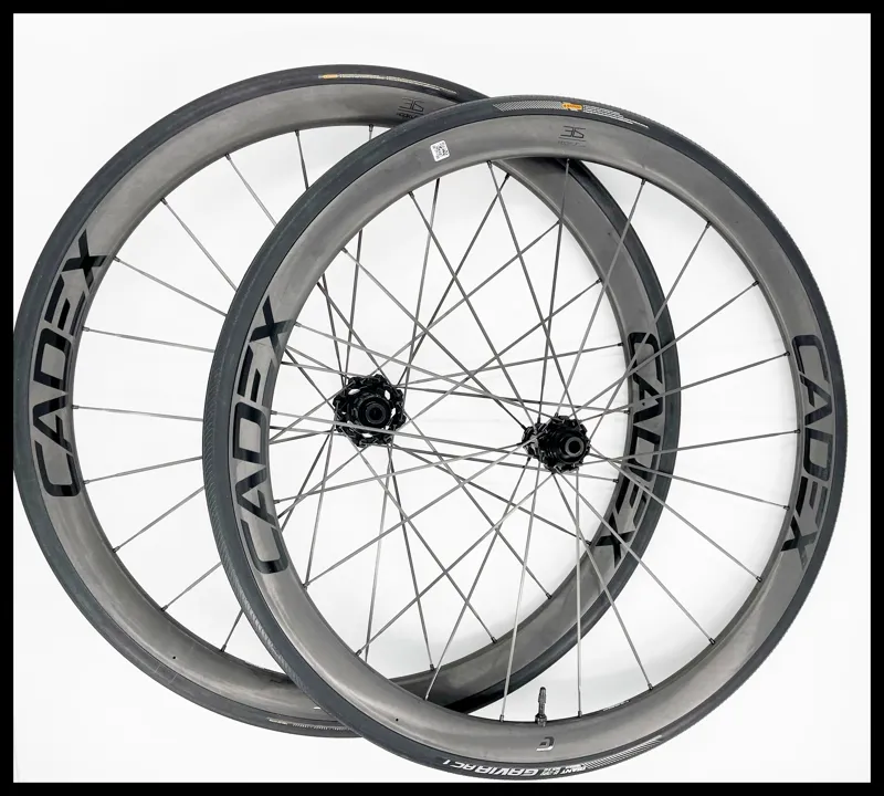 Cadex 36 Disc Road Carbon Wheelset Shimano FH