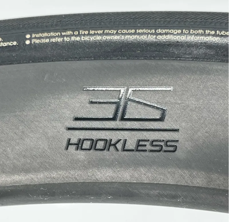 Cadex 36 Disc Road Carbon Wheelset Shimano FH-2