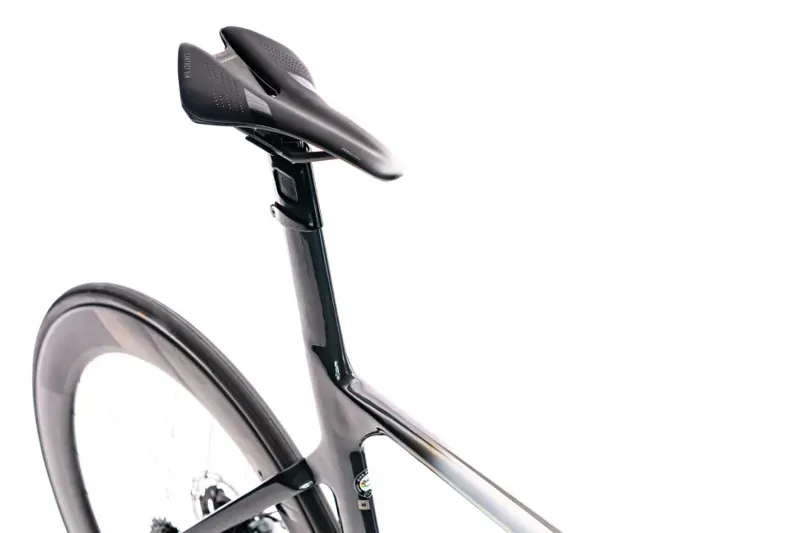 2020 Giant Propel Advanced SL 1 Disc Carbon Road Bike in White-1