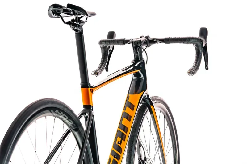 2020 Giant Defy Advanced 2 Carbon Road Bike in Grey-5