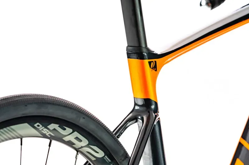 2020 Giant Defy Advanced 2 Carbon Road Bike in Grey-3