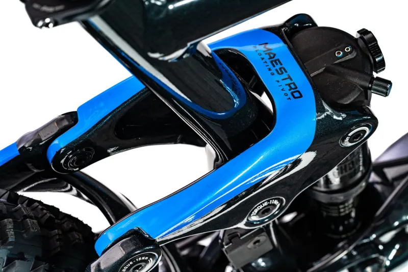 2020 Giant Trance 3 Full Suspension Mountain Bike in Black-2