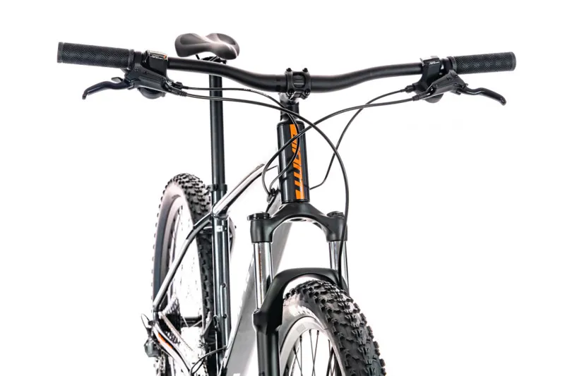 2020 Giant Talon 2 Hardtail Mountain Bike in Black-5