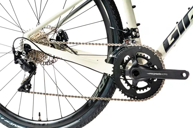 2020 Giant Revolt 0 Gravel Bike in Grey-2