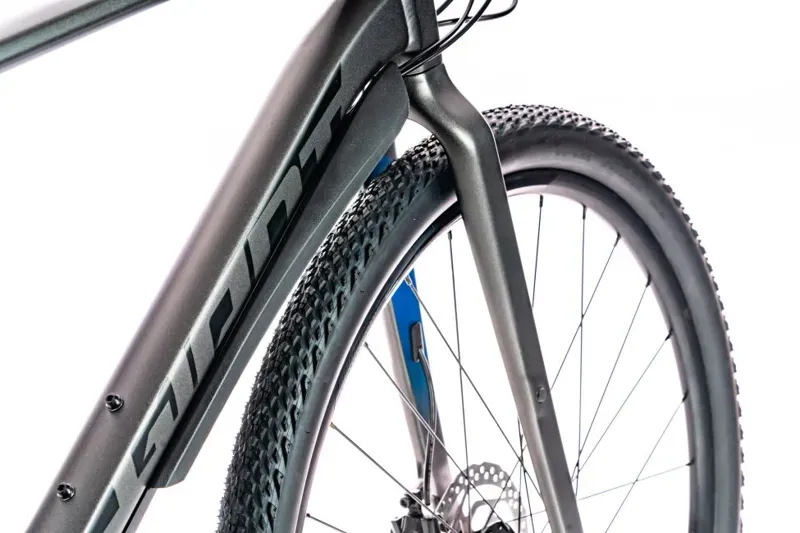 2020 Giant ToughRoad SLR 2 Gravel Bike in Black-3