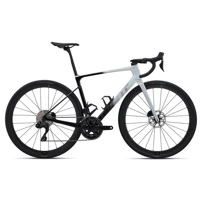 Giant Defy Advanced Pro 1 Road Bike in Unicorn White