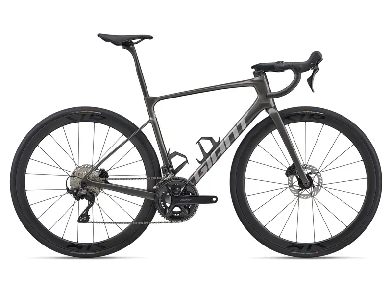 Giant Defy Advanced Pro 2 Road Bike in Stealth Chrome-9