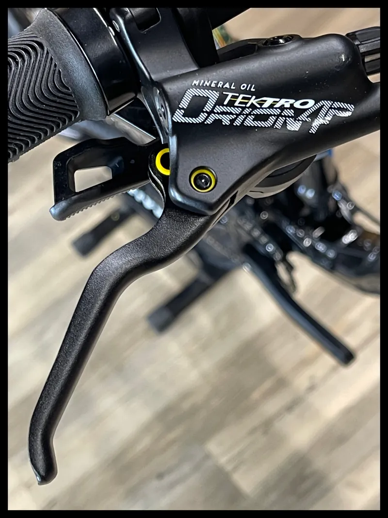 Giant Trance 29 2 Metallic Black-11