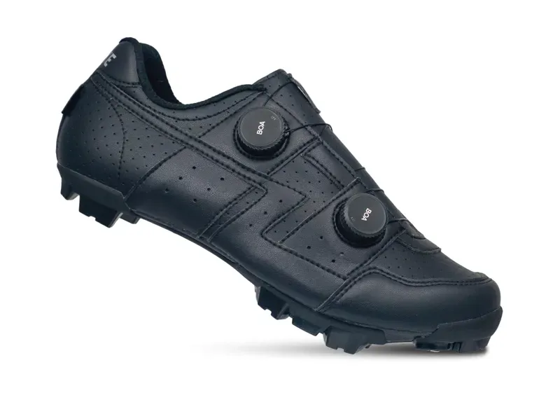 Lake MX30G Narrow Gravel Shoes in Black