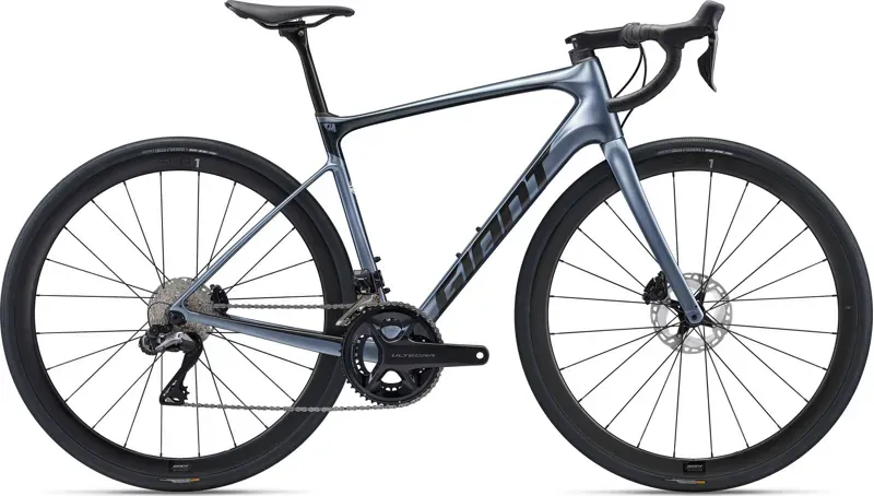 Giant Defy Advanced Pro 1 Road Bike in Knight Shield/Black