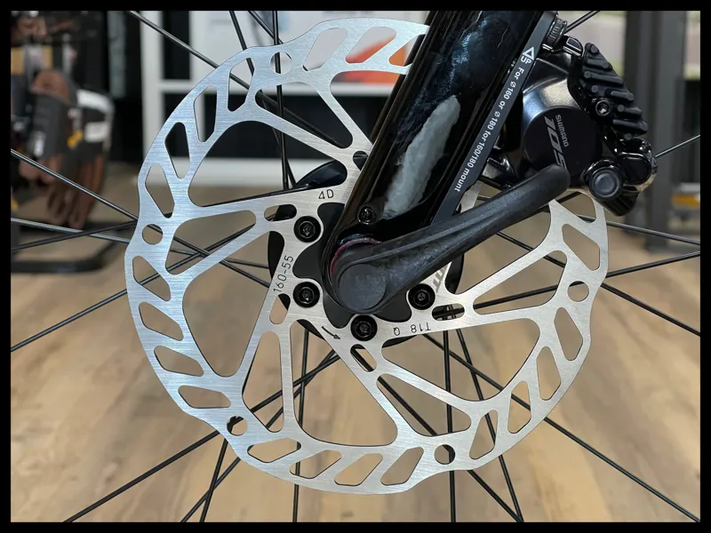 Giant Defy Advanced 2 Road Bike In Gloss Carbon Smoke/Mercury-5