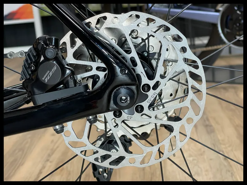 Giant Defy Advanced 2 Road Bike In Gloss Carbon Smoke/Mercury-6