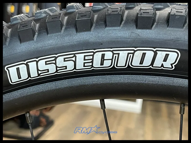 Giant Stance 29 2 Mountain Bike in Black Diamond-10