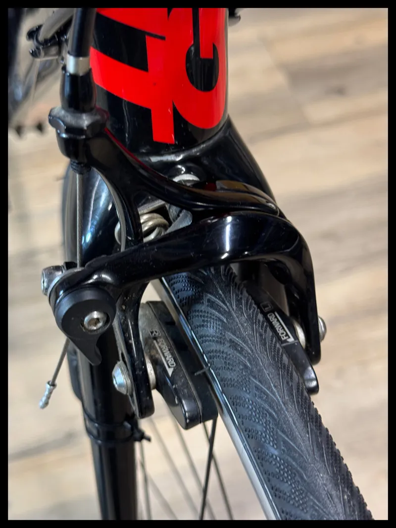 Giant Defy Composite 3 compact M-Large Comp/Red 2013 Approved Used-3