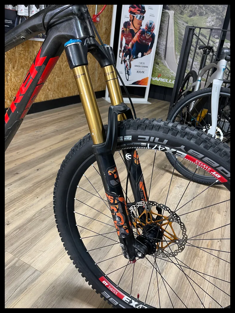 Trek Slash 9.9 Large Black 2016 Approved Used-6