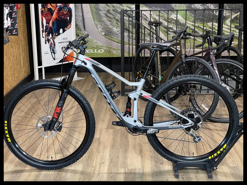 Scott Spark 930 Small MTB Silver 2019 Approved Used-1