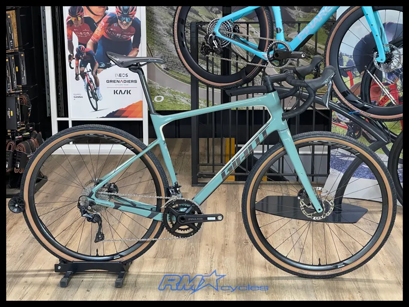 Giant Revolt Advanced 0 L Gray Teal 2020 Approved Used