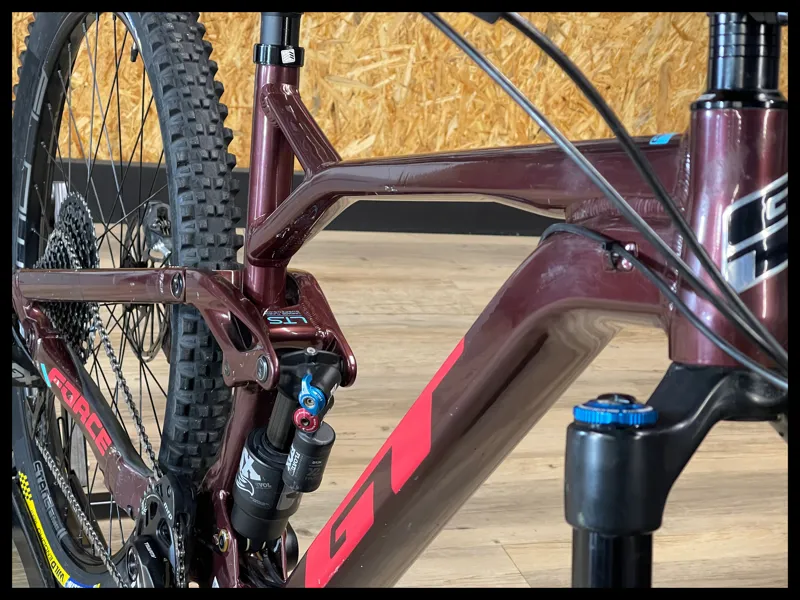GT Force Al Pro Mountain Bike Burgundy Large 2020 Approved Used-2