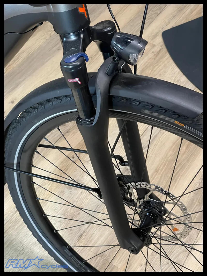 Giant Explore E+ 0 Pro Medium Metallic Brown 2021 Ex-Display but with brand new Motor-8