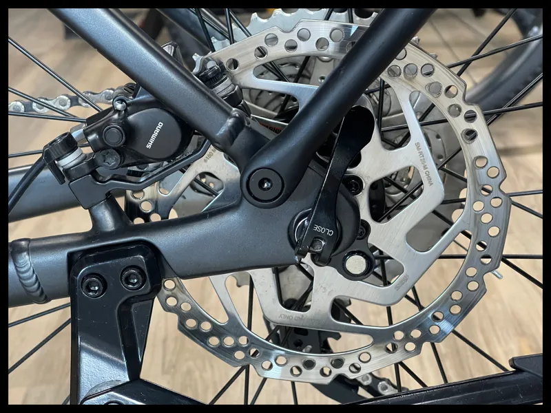 Giant Explore E+1 Stagger Frame Gunmetal Black Medium 21 Approved Used-7