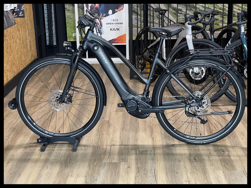 Giant Explore E+1 Stagger Frame Gunmetal Black Medium 21 Approved Used-1