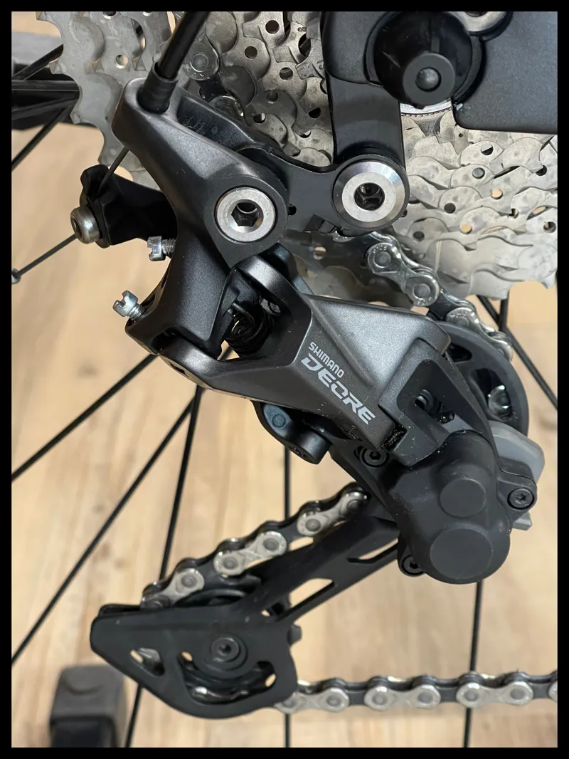 Giant Explore E+1 Stagger Frame Gunmetal Black Medium 21 Approved Used-3