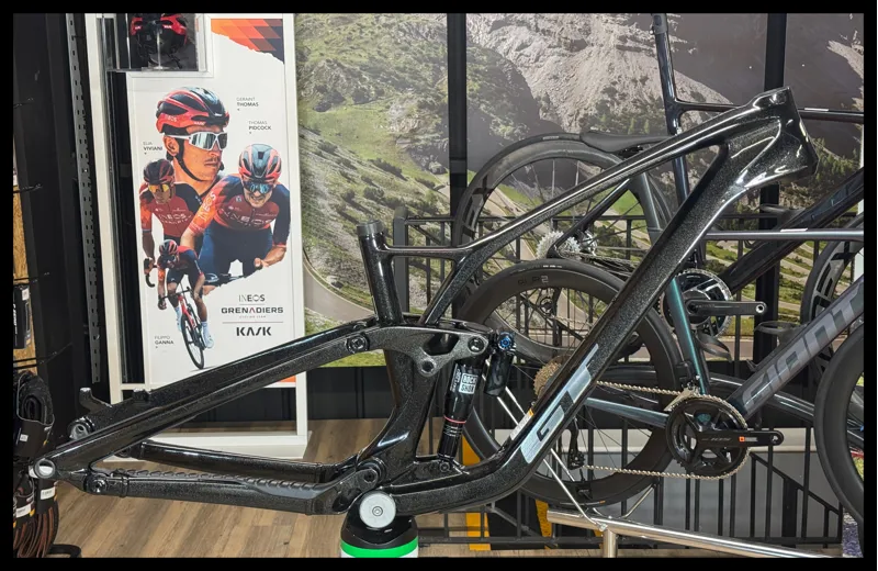 GT Sensor Carbon 29  Frameset Galaxy 2024