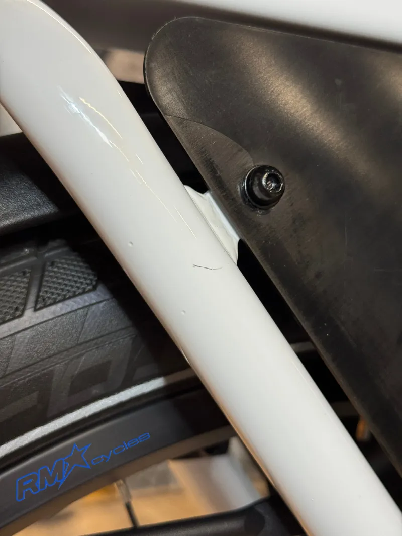 Momentum Delivery E+ One Size eCargo Bike Approved Used-13