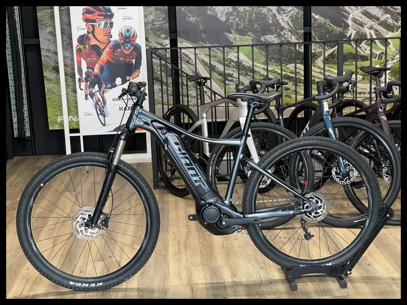 Giant Talon E+ 29 Sport Graphite Medium 2022  Ex-Demo-1