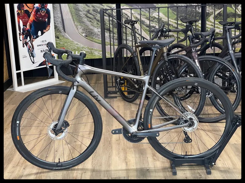 Liv Avail Advanced Pro 2 Metal Medium 2022 Ex-Demo-1