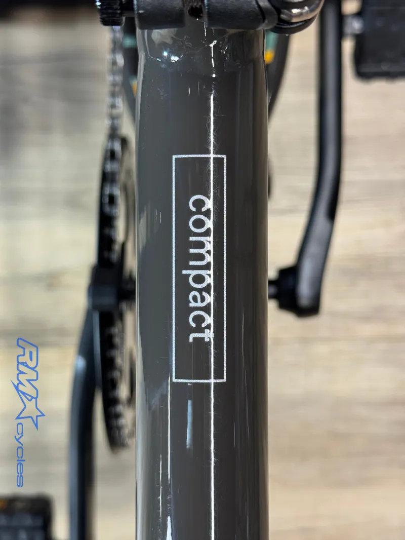 Cannondale Compact Neo One Size Smoke Black eCity Bike Ex-display-2