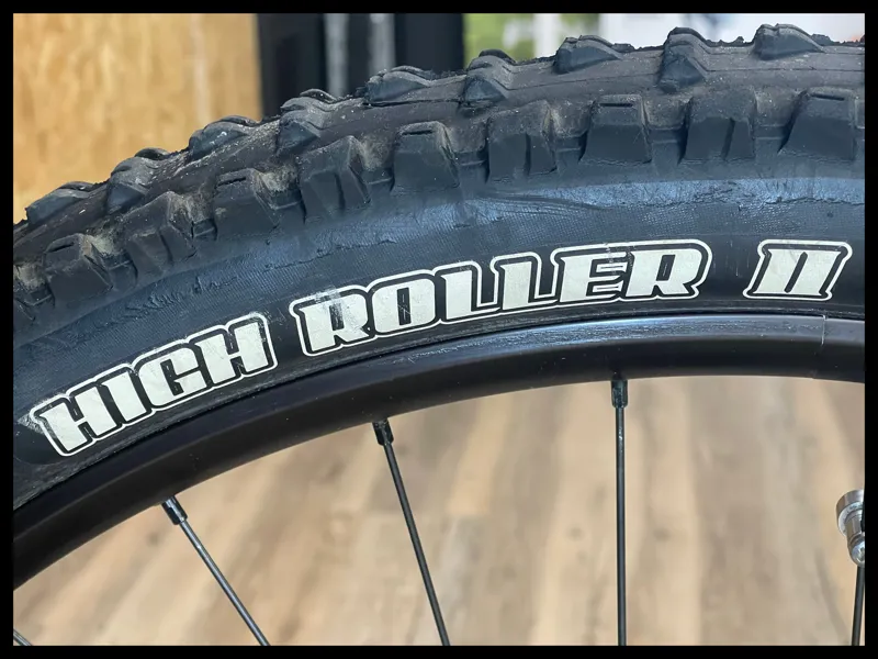 Cannondale Moterra neo carbon 1 Highlighter Medium 2022 Approved Used-8