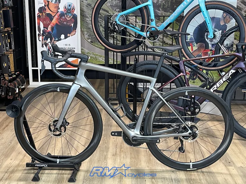 Enve Melee Road Bike Silver 56 FS 40 AR Bar 120 Stem 350 20 Post Ult 8100 Di2 172 50/34 11-34 FD45 WS Ex-demo-1