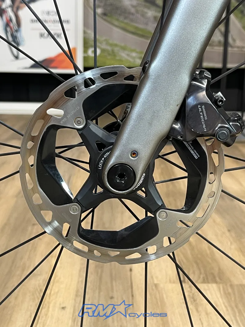 Enve Melee Road Bike Silver 56 FS 40 AR Bar 120 Stem 350 20 Post Ult 8100 Di2 172 50/34 11-34 FD45 WS Ex-demo-9