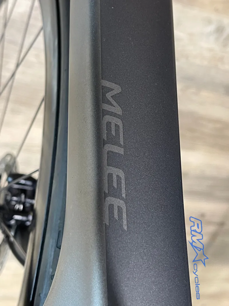 Enve Melee Road Bike Silver 56 FS 40 AR Bar 120 Stem 350 20 Post Ult 8100 Di2 172 50/34 11-34 FD45 WS Ex-demo-2